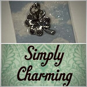 NEW Sterling Silver Plated Four Leaf Clover Lucky Shamrock Irish